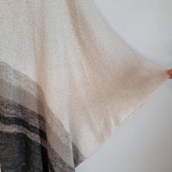 💘Sonoma Gray/Black Stripe Lightweight Poncho Women's Size S-M - Picture 8 of 12